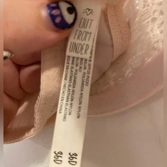 URBAN OUTFITTERS SEXY LACY BABY PINK BRA - Picture 3 of 5